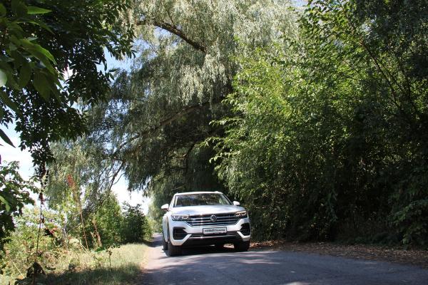 Volkswagen Touareg 2018: ты просто космос!